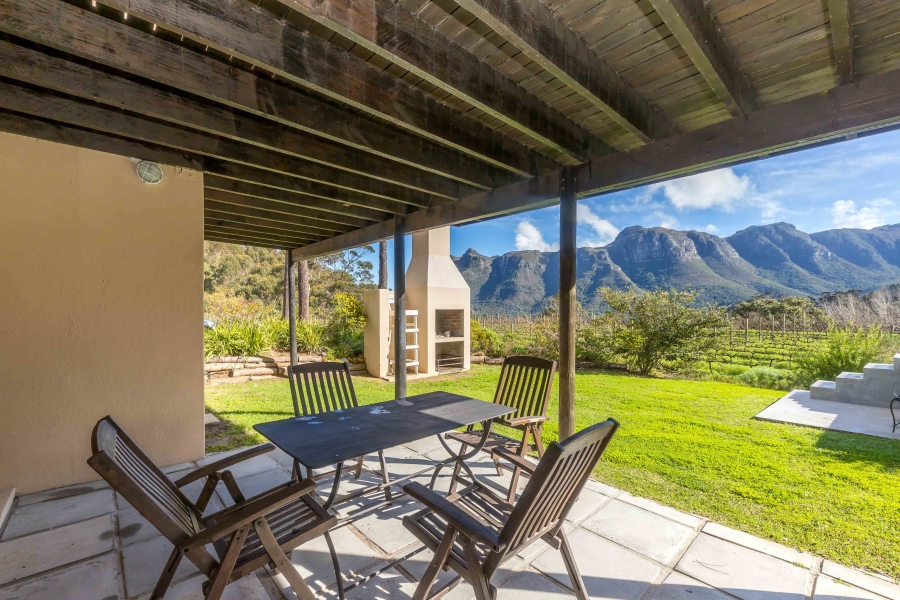 To Let 3 Bedroom Property for Rent in Constantia Nek Estate Western Cape